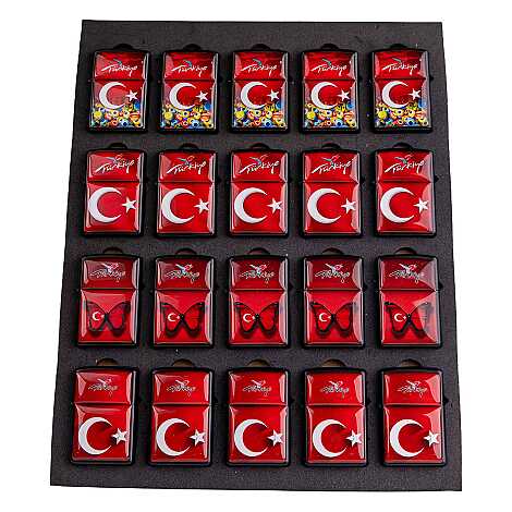 Bayrak Temalı Myros Benzinli Çakmak - 1
