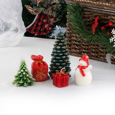 Myros - Christmas Themed Christmas Candle Set