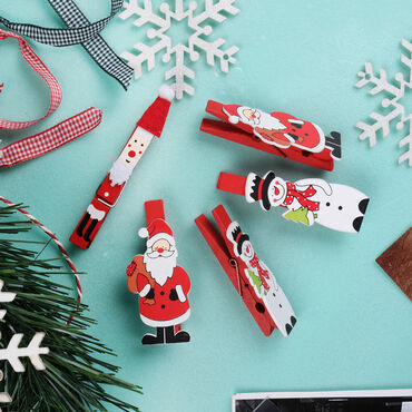 Myros - Christmas Themed Christmas Themed Set of Four Pegs