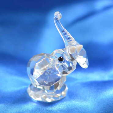 Myros - Crystal African Elephant Figurine No. 2