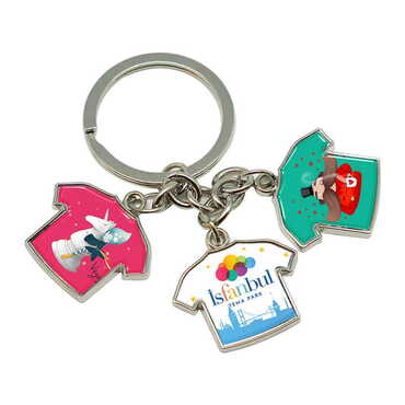 Theme Park Themed Metal Keychain With 3 Charms - T-Shirt 40x95 mm
